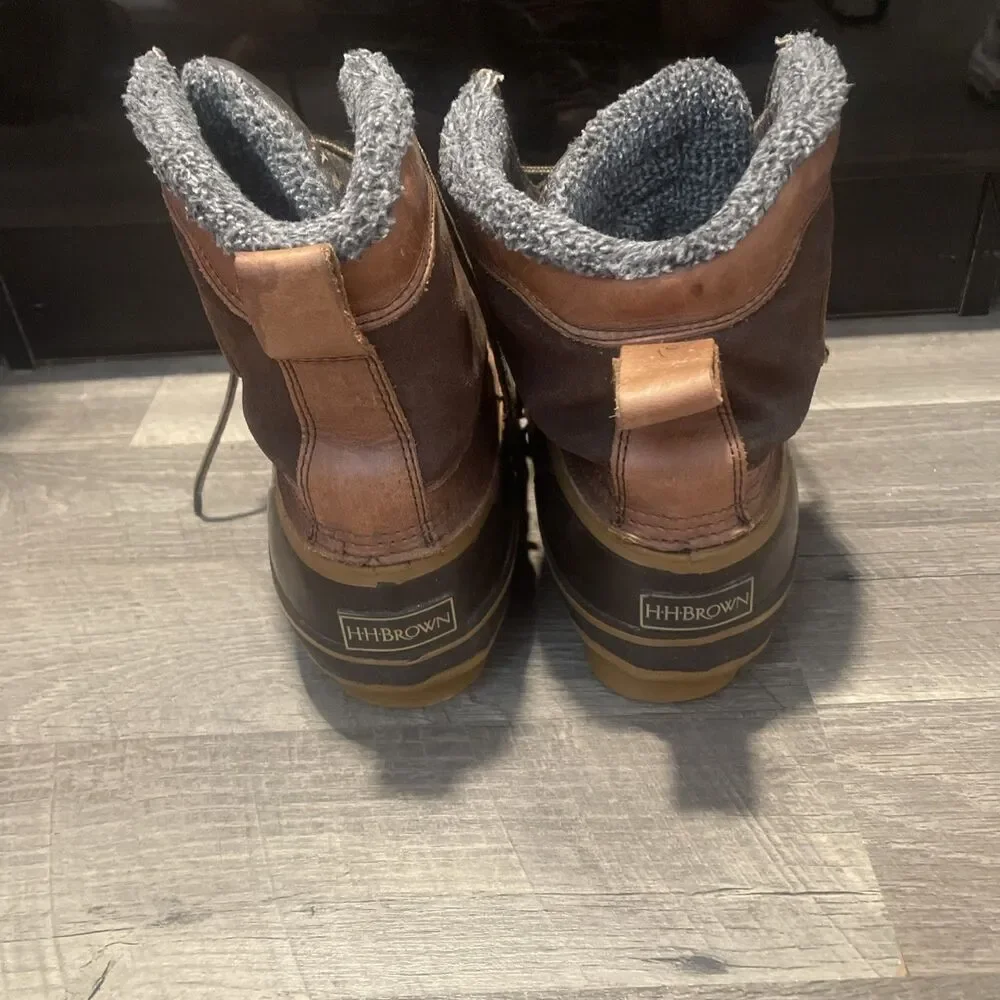 HH Brown Mens Duck Boots 10 Thinsulate Insulated Waterproof Steel Shank Winter